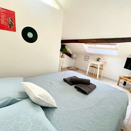 La Bonne Qui Revait D Opera